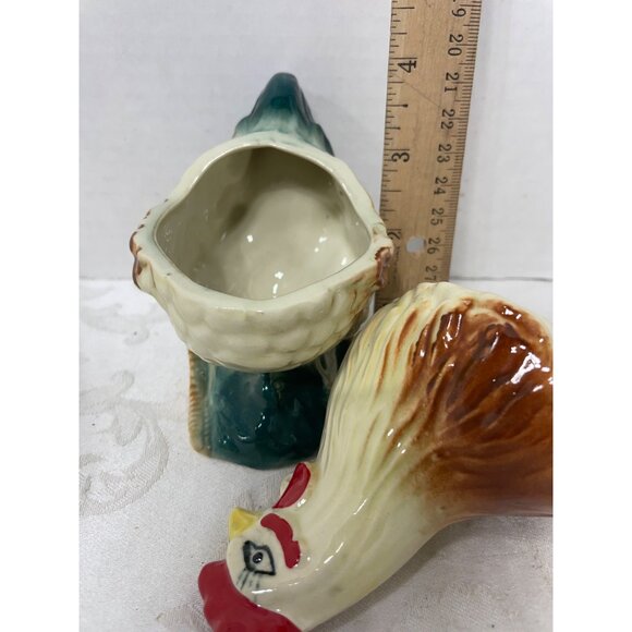 Rooster Chicken Hen Salt Shaker Container Open Storage Area - Picture 10 of 10